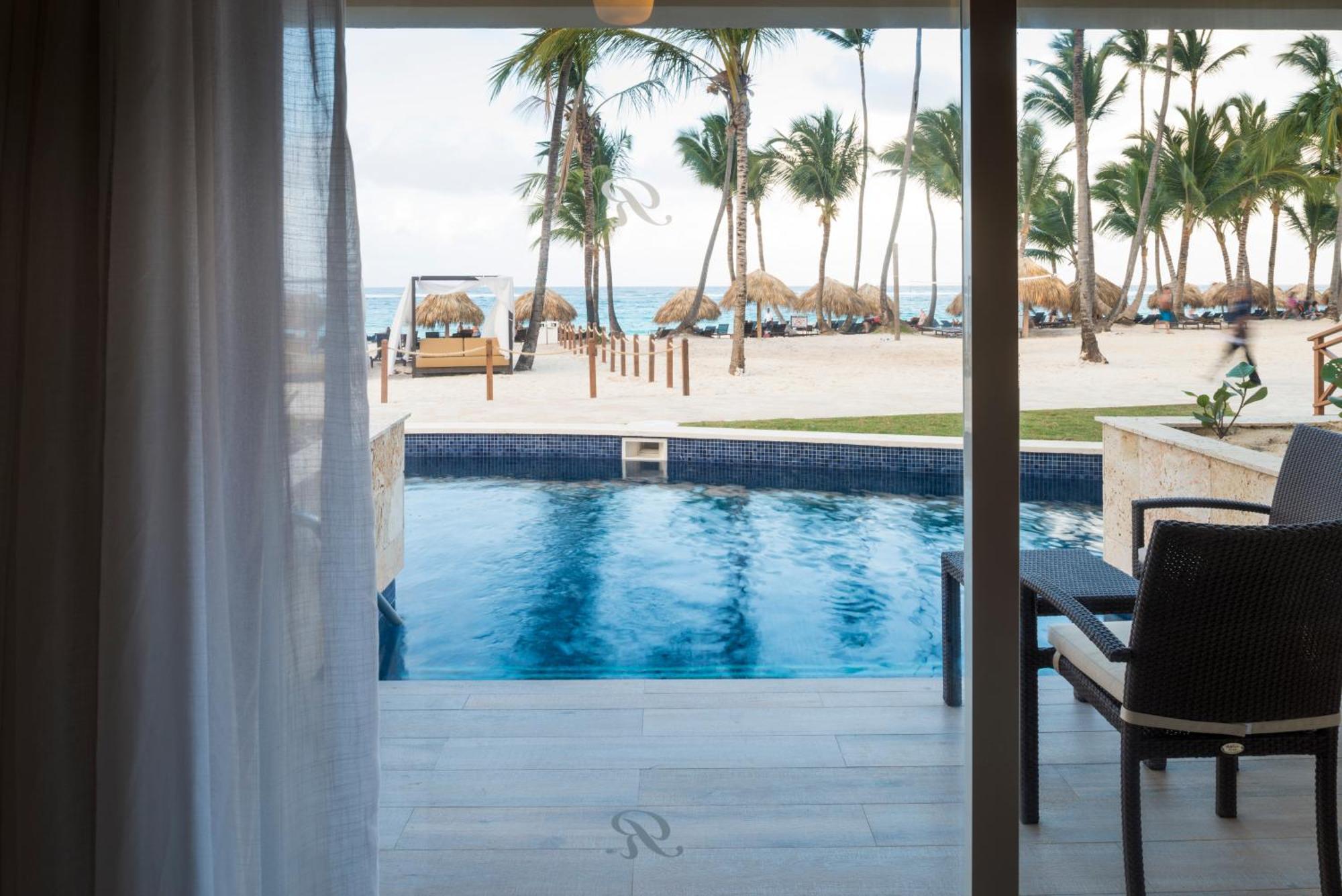 Suíte Presidencial VIP Diamond Luxo de 1 Quarto com Banheira de Hidromassagem e Acesso Direto à Piscina
